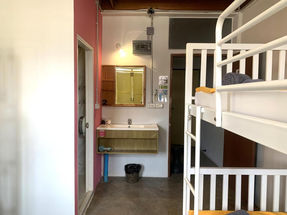 Sleep Sheep Phuket Hostel Sha Exterior photo